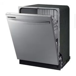Fingerprint Resistant 53 dBA Dishwasher with Adjustable Rack in Stainless Steel