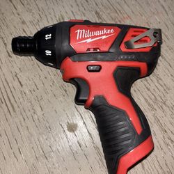 Milwaukee Screwdriver