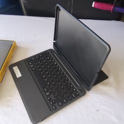 Ipad / Tablet Case And Keyboard
