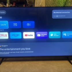 Hisense 55” Smart QLED TV