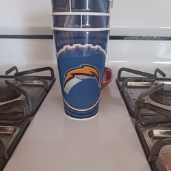 4 pack of hard plastic holographic charger cups never opened.