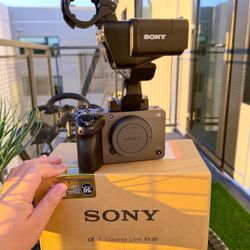 Sony FX30 Cinema Camera + XLR-H1 Bundle
