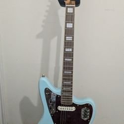 Squier Classic Vibe '70s Jaguar Limited-Edition