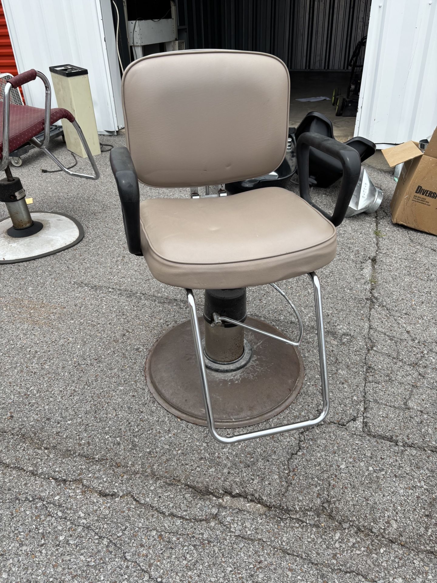 Styling Chair