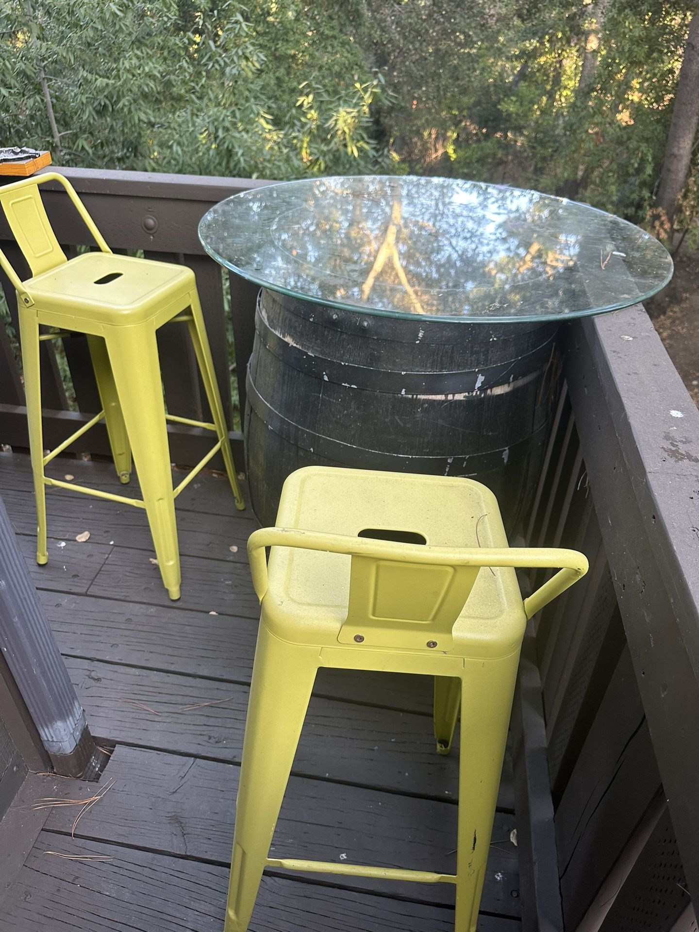 Wine Barrel Table With Two Chairs And Glass Top