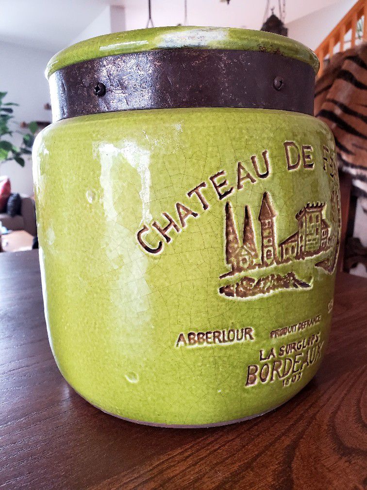 Green Ceramic Pot 
