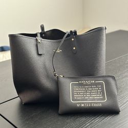 COACH. reversible bag. 