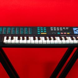 Yamaha PortaSound PSS-140 Vintage 1988 Electronic Keyboard 