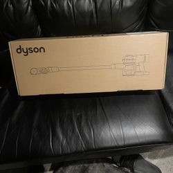 Dyson Vacuum 