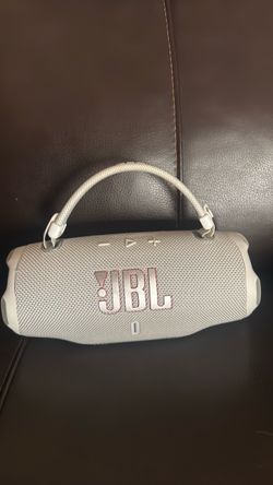 JBL Xtreme Portable Bluetooth Speaker White
