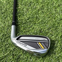 Taylormade RBladez 4 iron Graphite Shaft R-Flex