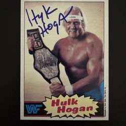 SIGNED Topps WWF Hulk Hogan Yellow Rookie #1 - 1985