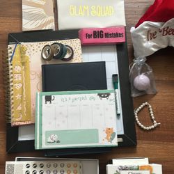 Stationery Set With Puzzle And Crown 