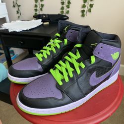 Jordan 1 Mid Joker