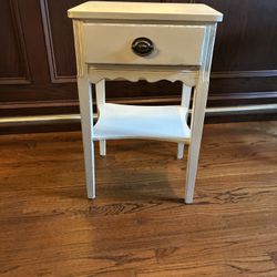 Shabby Chic End Table 