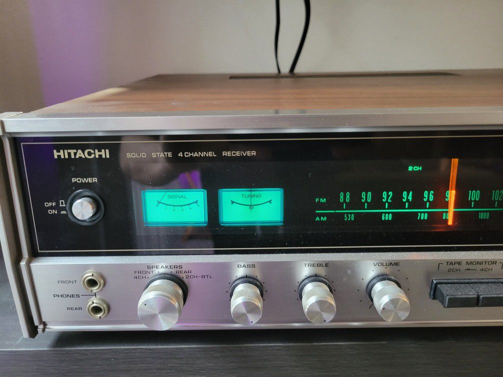 Hitachi Quadrophonic Audiophile Stereo Receiver 
