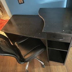 Small desk With Chair 
