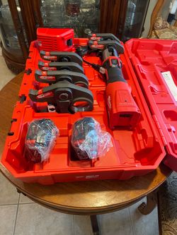 New FORCE LOGIC M18 Press Tool W/ONE KEY