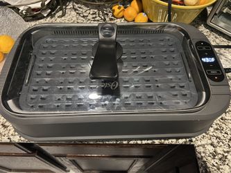 CHRISTMAS DEAL!!! This will sell fast Oster Diamondforce Indoor Smokeless Grill