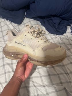 Balenciaga “Triple S”