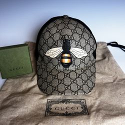 Men's Gucci Bee Print Supreme Strap Baseball Cap