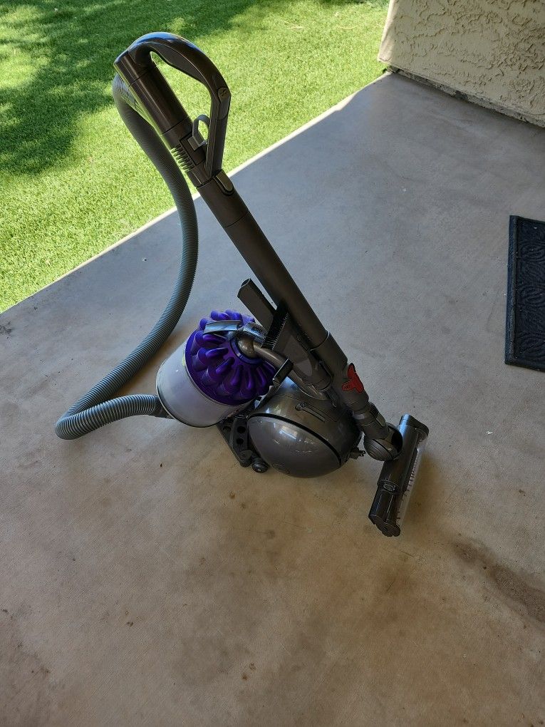 Dyson Vacuum