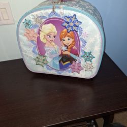 Dysney Frozen Carry On Suitcase Soft Light Shel
