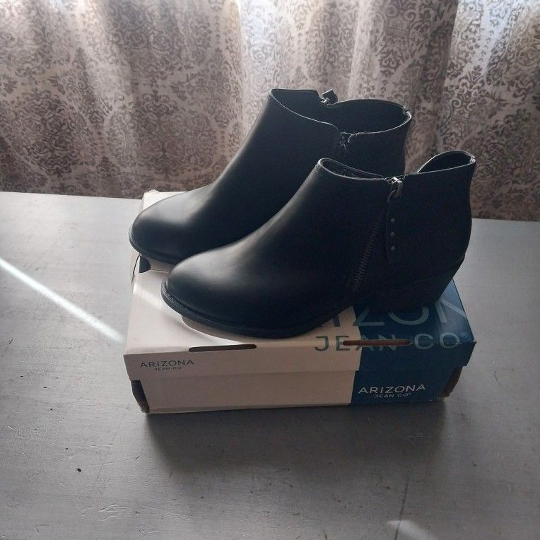 New Black Booties