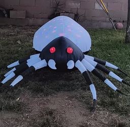 GOOSH White Spider Inflatable