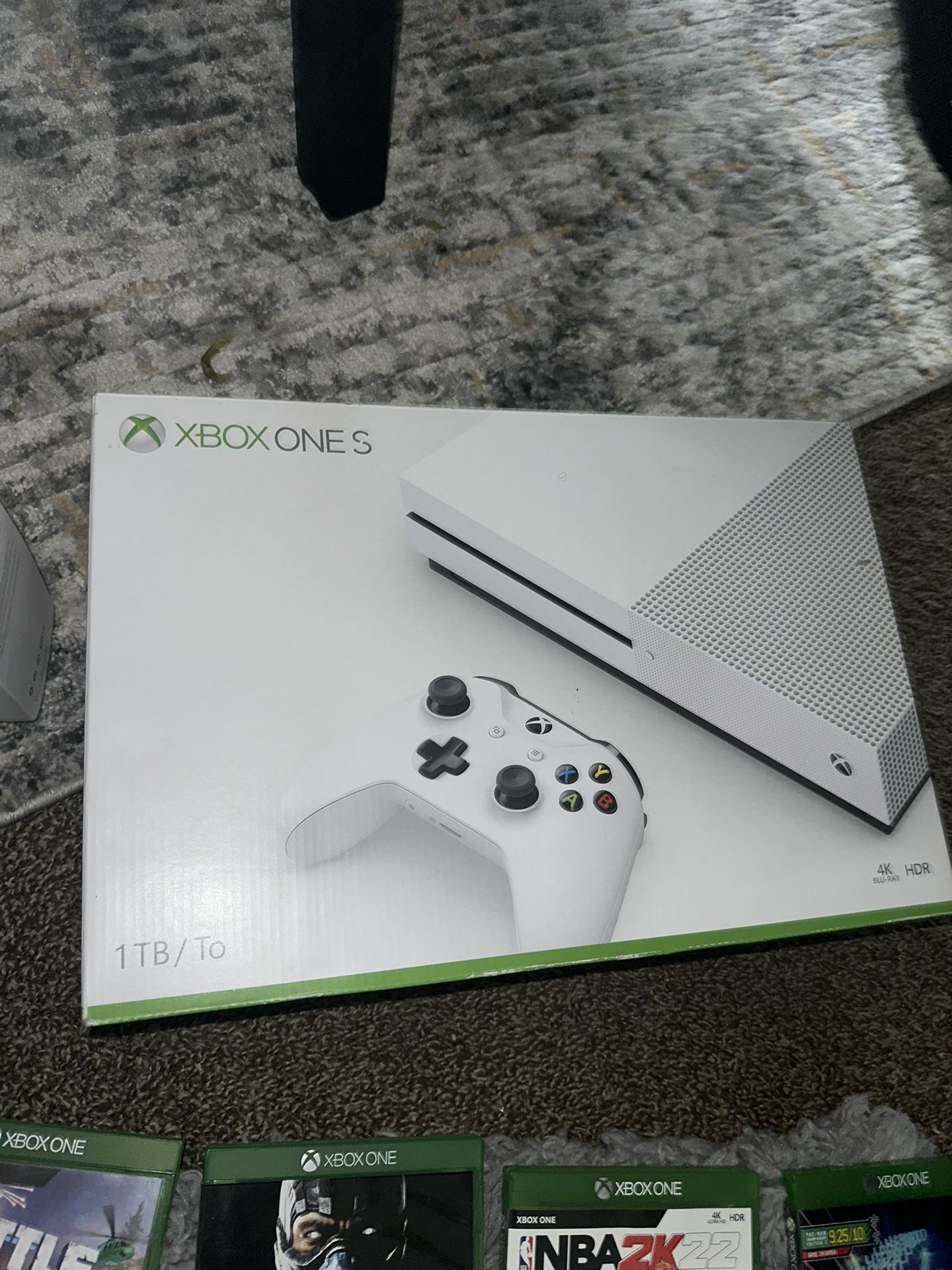 Xbox One 1 Tb N Games N 2 Controllers For Sale