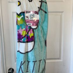 Hello Kitty Cloud Throw Blanket 