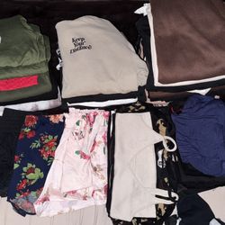 Girls Clothing Bundle (Size: L/XL)