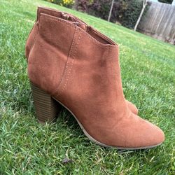 Women’s Suede Ankle Boots ✨