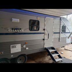 2019 Shasta Travel Trailer (RV)