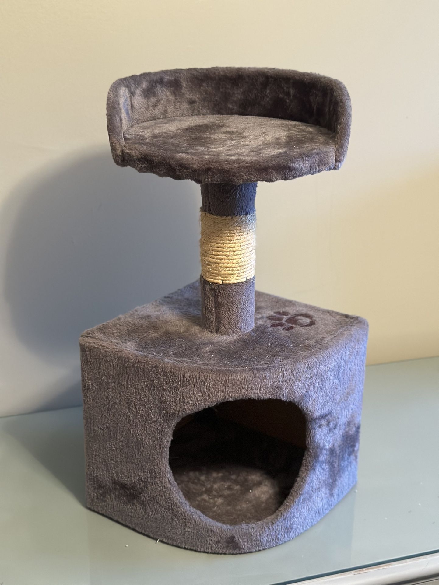 Cat House And Scratcher