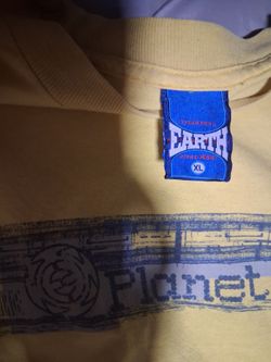 Late 90s Earth Skateboards Graphic Tee