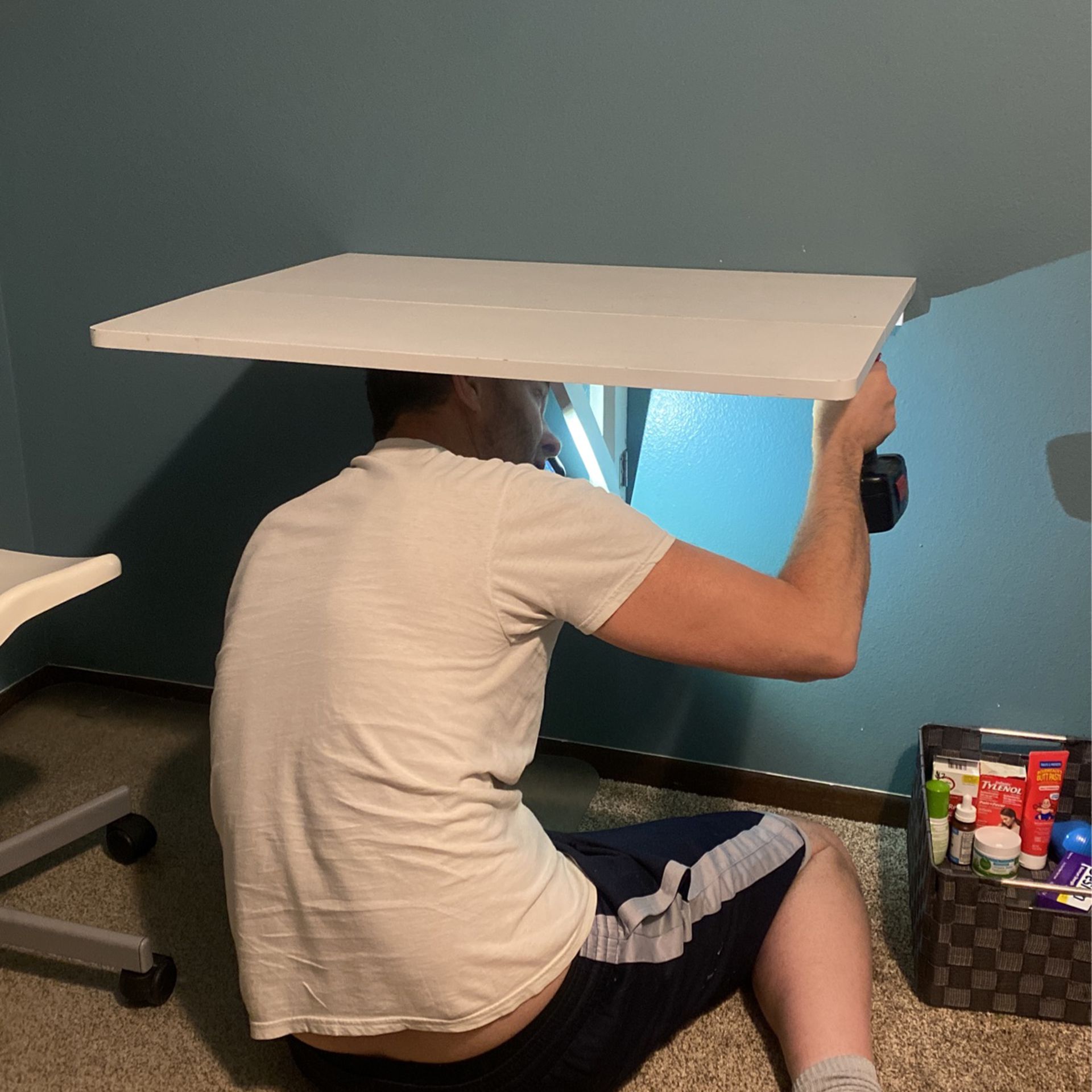 Hanging Wall Desk And Chair