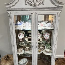 Princess Style Curio