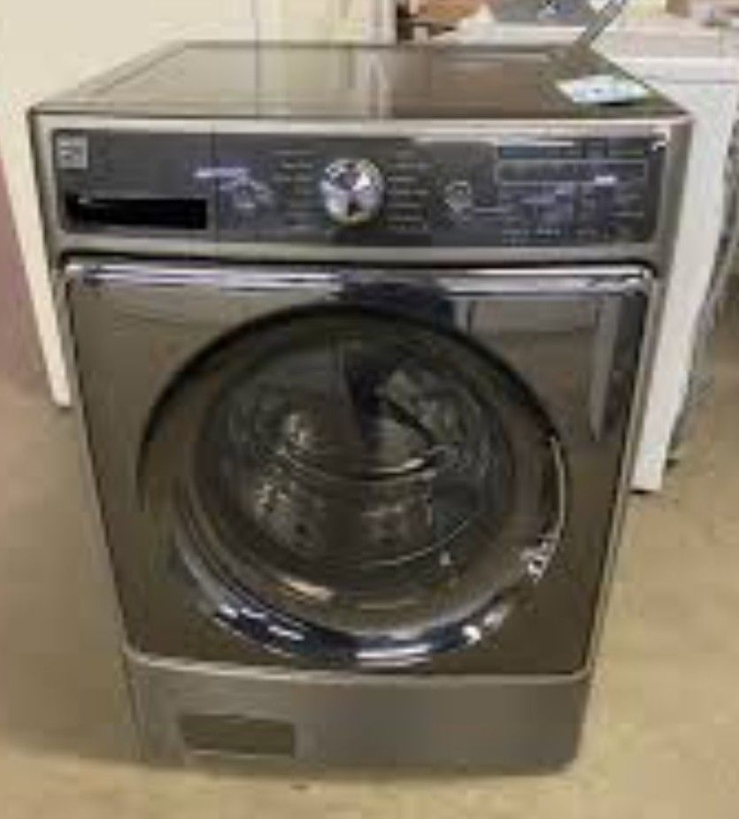 Kenmore Elite Washer With Matching Pedestal