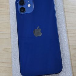 128GB Iphone 12 unlocked for any carrier and International.  Desbloqueado. El Precio Es Firme.