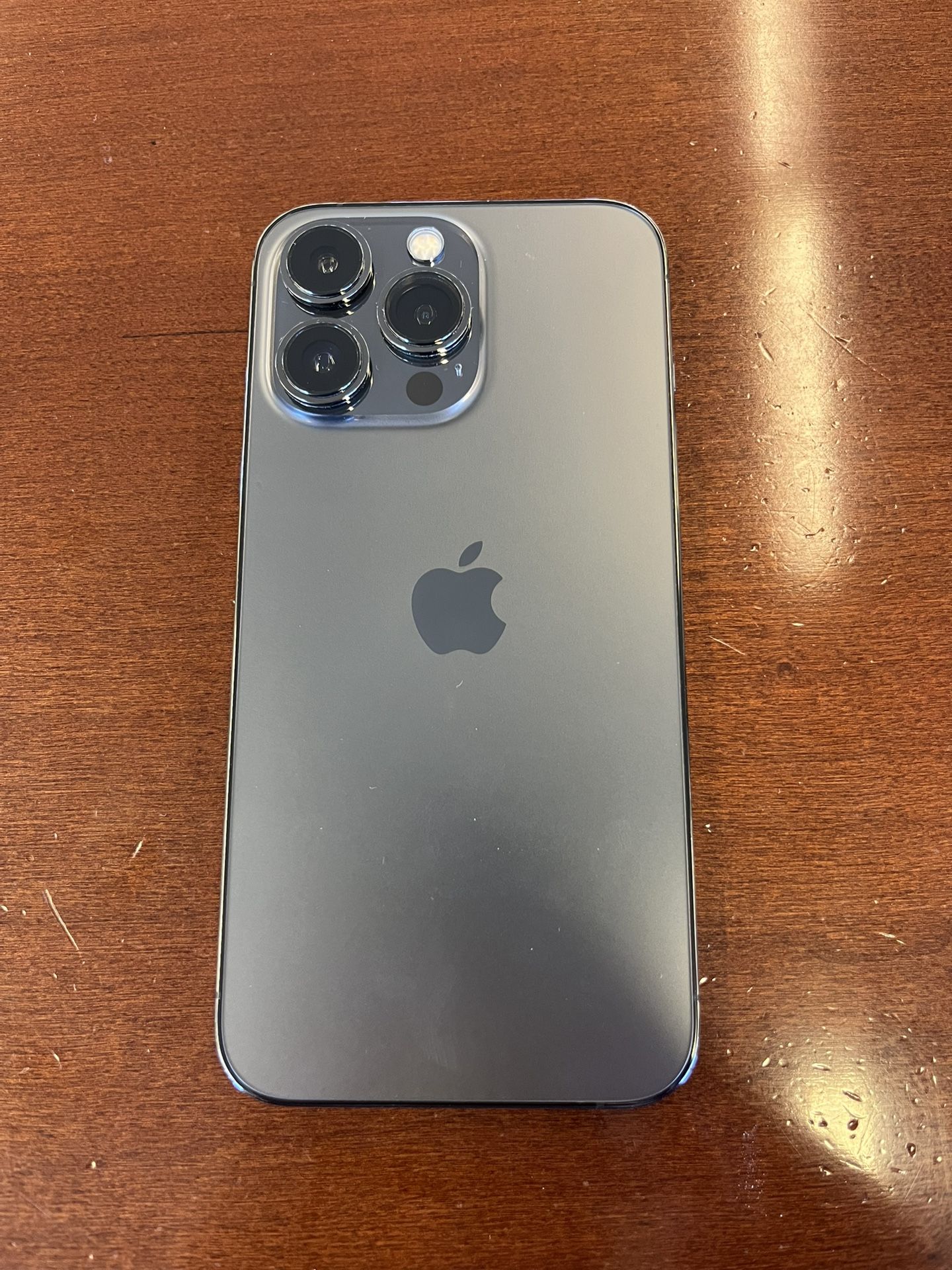 iPhone 13 Pro 1TB - Unlocked, Pristine Condition!