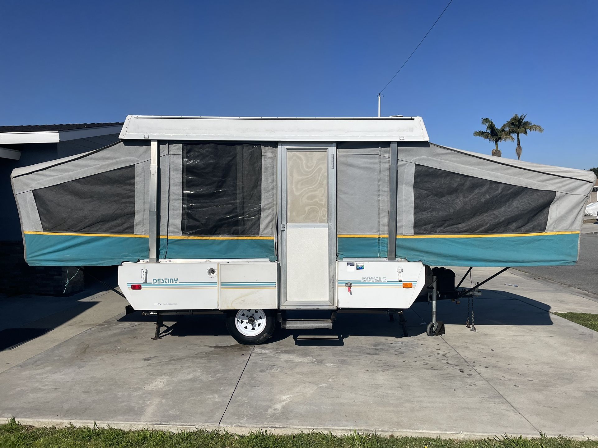 1985 COLEMAN SHENANDOAH POP UP CAMPER FURNACE AND STOVE for Sale in Aurora,  IL - OfferUp