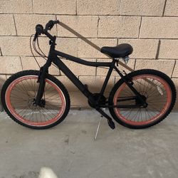 Mountain Bike – Great Condition – Ready to Ride!