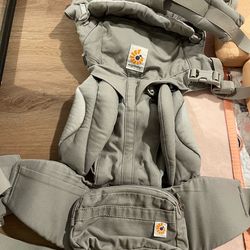 Ergo baby carrier