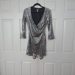 Silver Sequin Three Quarter Sleeve Mini Dress Brand New Size M