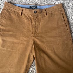 Banana Republic Men’s Shorts Size: 33