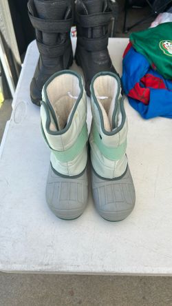 Snow Boots