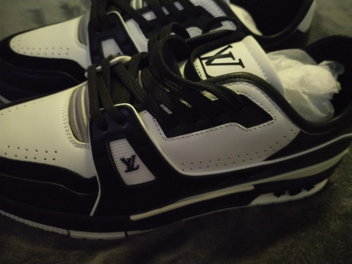 Louis Vuitton LV Trainer Sneaker BLACK. Size 07.5