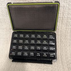 Bug Hull 28-Day Pill Organizer - 4 Weeks, 7 Days