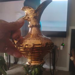 Vintage 24kt gold weeping picture vase